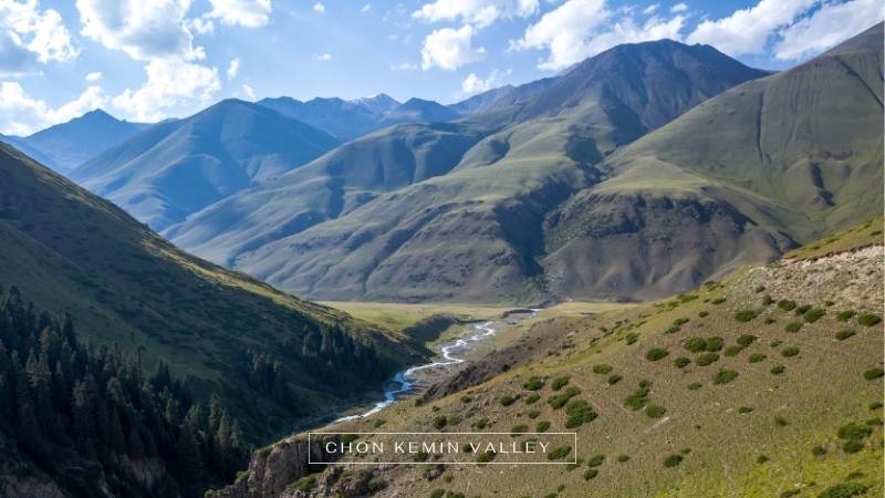 คีร์กีซสถาน ดินแดนแห่งภูเขาน้ำแข็ง (Kyrgyzstan) 6 หุบเขาโชน เคมิน (Chon Kemin Valley)