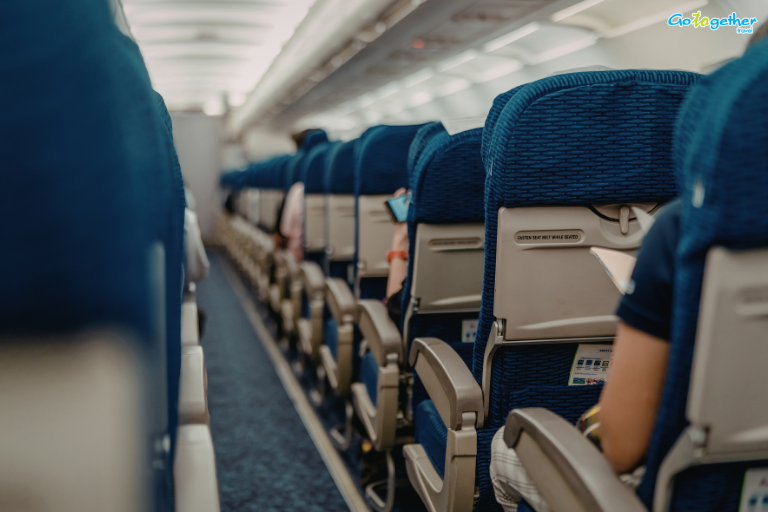 มารู้จักกับที่นั่งบนเครื่องบิน เลือกแบบไหนให้ตอบโจทย์ที่สุด 2 ชั้นประหยัด (Economy Class)