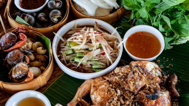 "10 ข้อ" ควรรู้ก่อนเดินทางไปท่องเที่ยวที่ประเทศจอร์เจีย 9 อาหารไทย (Thai food)