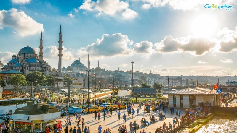 อิสตันบูล (Istanbul) 25 เหตุผลต้องไป! เมืองสองทวีปสุดขลัง ที่คุณจะหลงรักใน 7 วัน 3 วิวเมืองอิสตันบูลพร้อมท่าเรือริมช่องแคบบอสฟอรัส