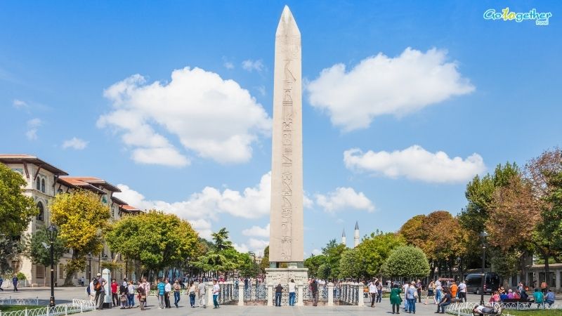 อิสตันบูล (Istanbul) 25 เหตุผลต้องไป! เมืองสองทวีปสุดขลัง ที่คุณจะหลงรักใน 7 วัน 13 เสาโอเบลิสก์โบราณที่ลานฮิปโปโดรม เมืองอิสตันบูล